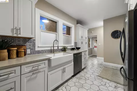 Kitchen - 1108 Dwight Way, Berkeley, CA 94702 photo 10 of 10