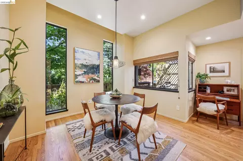 Dining - 576 Vistamont Ave, Berkeley, CA 94708 photo 1 of 3