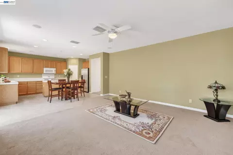 Living - 9348 Vintner Cir, Patterson, CA 95363 photo 3 of 3