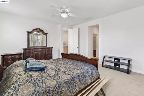 Bedroom - 9348 Vintner Cir, Patterson, CA 95363 photo 2 of 6