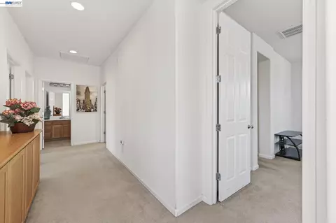 Entry Way - 9348 Vintner Cir, Patterson, CA 95363 photo 5 of 6