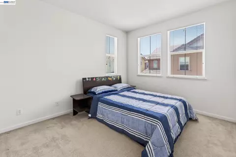 Bedroom - 9348 Vintner Cir, Patterson, CA 95363 photo 5 of 6