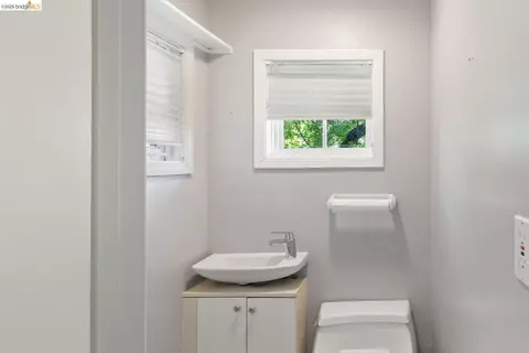 Bath - 248 The Uplands, Berkeley, CA 94705 photo 6 of 6