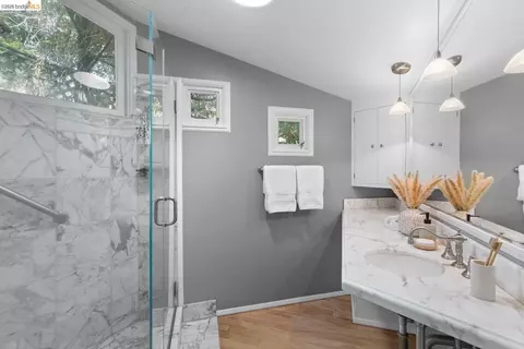 Bath - 248 The Uplands, Berkeley, CA 94705 photo 4 of 6
