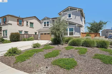 4013 Mirecourt Cir, Rancho Cordova, CA 95742