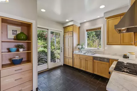 Kitchen - 8 Mosswood Rd, Berkeley, CA 94704 photo 2 of 2