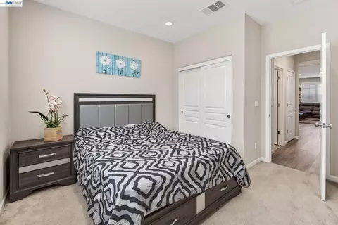 Bedroom - 455 Leonardo Way, Mountain House, CA 95391 photo 3 of 4