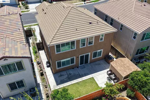 View/Area - 455 Leonardo Way, Mountain House, CA 95391 photo 9 of 12
