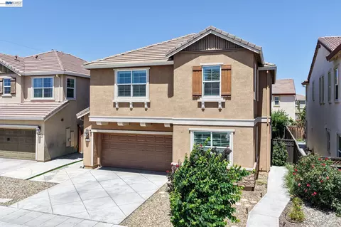 Exterior - 455 Leonardo Way, Mountain House, CA 95391 photo 10 of 11