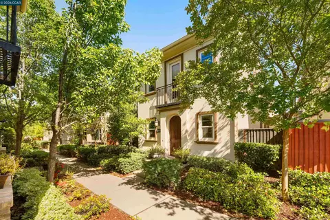 2026 Poinsettia St, San Ramon, CA 94582