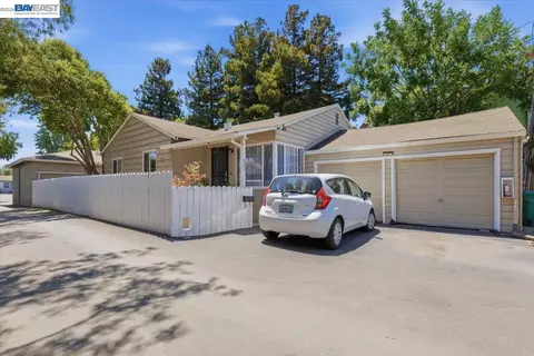 882 W Tennyson Rd, Hayward, CA 94544