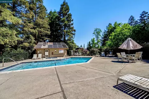 Exterior - 1544 Bailey Rd #30, Concord, CA 94521 photo 5 of 8