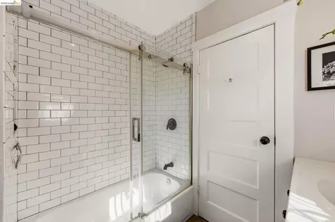 Bath - 1030 Delaware St #B, Berkeley, CA 94710 photo 2 of 2