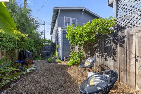 Exterior - 1030 Delaware St #B, Berkeley, CA 94710 photo 1 of 7