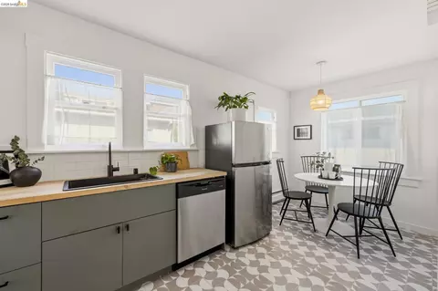 Kitchen - 1030 Delaware St #B, Berkeley, CA 94710 photo 4 of 4