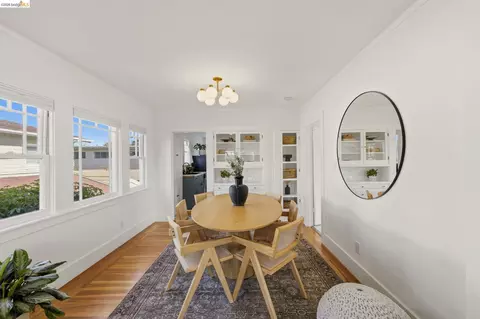 Dining - 1030 Delaware St #B, Berkeley, CA 94710 photo 2 of 2
