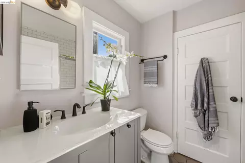 Bath - 1030 Delaware St #B, Berkeley, CA 94710 photo 1 of 2