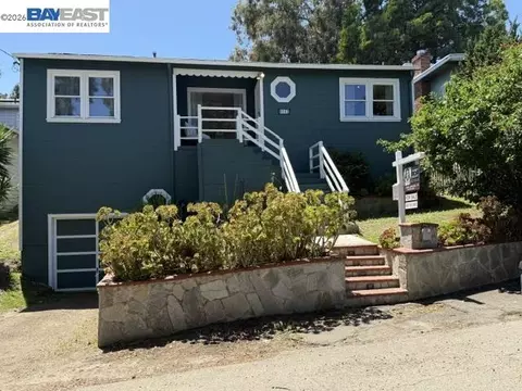 8041 Greenly Dr, Oakland, CA 94605