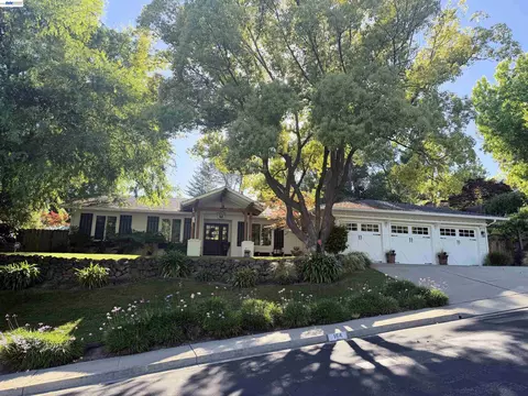 184 Lowell Dr, Danville, CA 94526