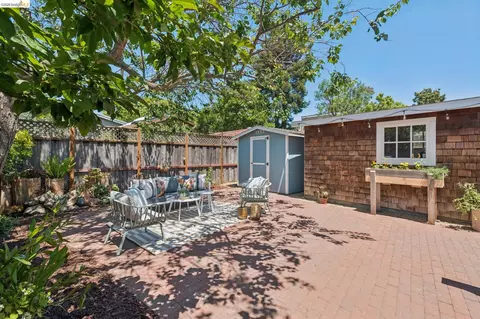 Exterior - 1419 Berkeley Way, Berkeley, CA 94702 photo 8 of 13