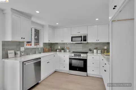 Kitchen - 1808 Wildbrook Ct #D, Concord, CA 94521 photo 4 of 5