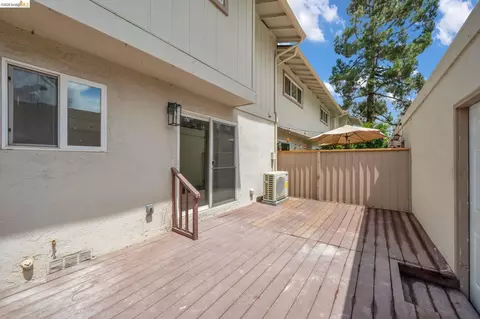 Exterior - 1808 Wildbrook Ct #D, Concord, CA 94521 photo 5 of 9