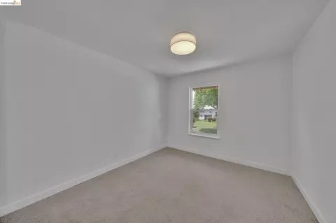 Bedroom - 1808 Wildbrook Ct #D, Concord, CA 94521 photo 1 of 11