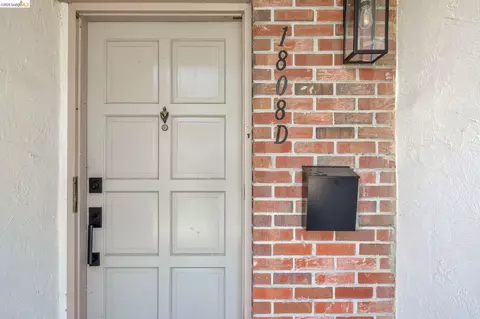 Entry Way - 1808 Wildbrook Ct #D, Concord, CA 94521 photo 1 of 1