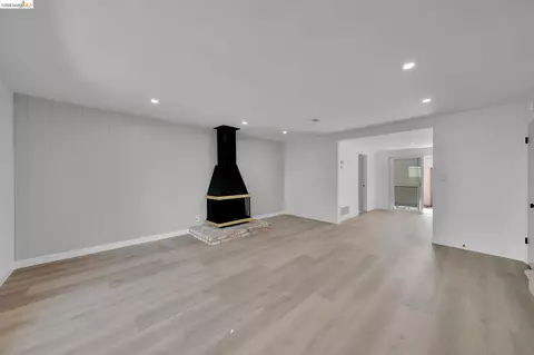 Living - 1808 Wildbrook Ct #D, Concord, CA 94521 photo 1 of 7