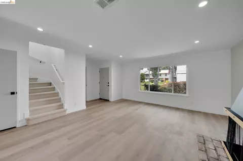 Living - 1808 Wildbrook Ct #D, Concord, CA 94521 photo 4 of 7