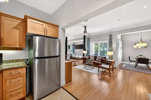574 48th St #403, Oakland, CA 94609