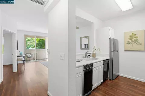 1860 Tice Creek Dr #1210, Walnut Creek, CA 94595