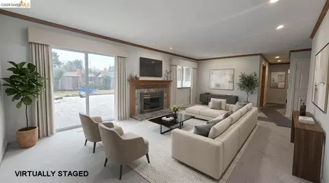 Living - 2332 Saint George Dr, Concord, CA 94520 photo 3 of 6