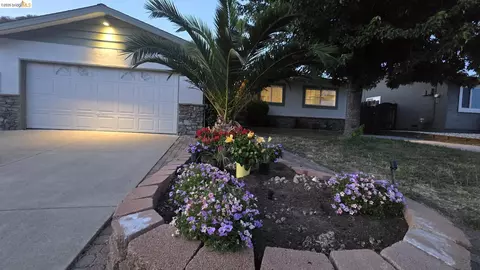 Exterior - 2332 Saint George Dr, Concord, CA 94520 photo 2 of 3