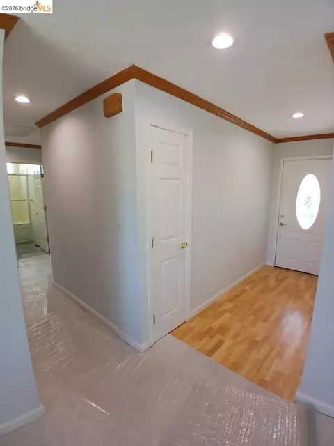 Entry Way - 2332 Saint George Dr, Concord, CA 94520 photo 1 of 4