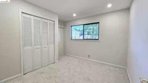 Bedroom - 2332 Saint George Dr, Concord, CA 94520 photo 6 of 6
