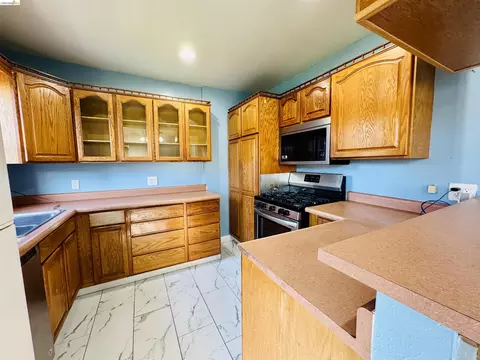 Kitchen - 116 Revere St, Vallejo, CA 94591 photo 1 of 3