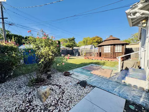 Exterior - 116 Revere St, Vallejo, CA 94591 photo 4 of 7