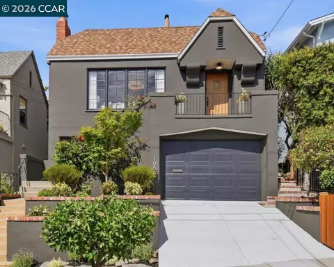 1056 El Centro Ave, Oakland, CA 94602