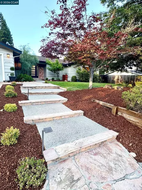 Exterior - 2589 Pebble Beach Loop, Lafayette, CA 94549 photo 2 of 9