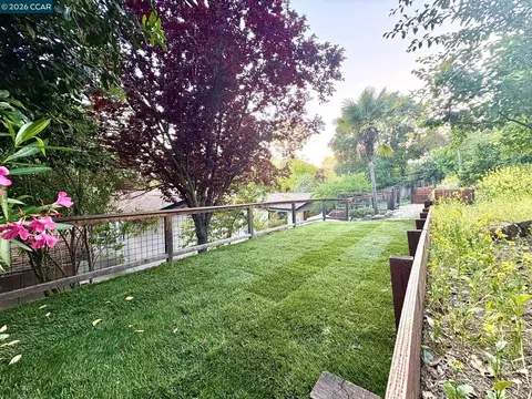 Exterior - 2589 Pebble Beach Loop, Lafayette, CA 94549 photo 6 of 9