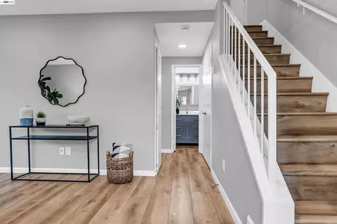 Entry Way - 419 Tangelo, Irvine, CA 92618 photo 2 of 8