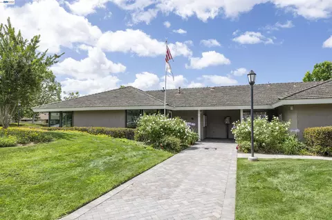 Exterior - 419 Tangelo, Irvine, CA 92618 photo 7 of 7