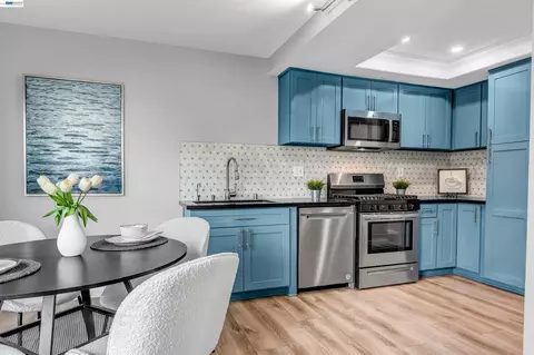 Kitchen - 419 Tangelo, Irvine, CA 92618 photo 1 of 4