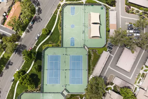View/Area - 419 Tangelo, Irvine, CA 92618 photo 2 of 8