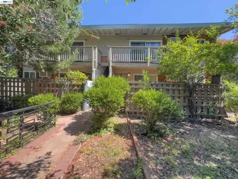 205 Muir Rd, Martinez, CA 94553