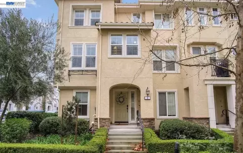 164 Heligan Ln #8, Livermore, CA 94551