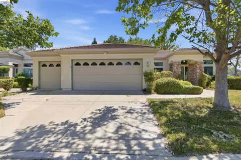 Exterior - 362 Ruby Ter, Brentwood, CA 94513 photo 3 of 10