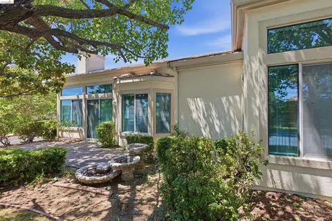 Exterior - 362 Ruby Ter, Brentwood, CA 94513 photo 4 of 10