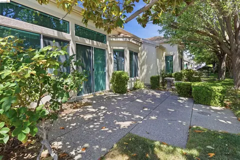 Exterior - 362 Ruby Ter, Brentwood, CA 94513 photo 6 of 10